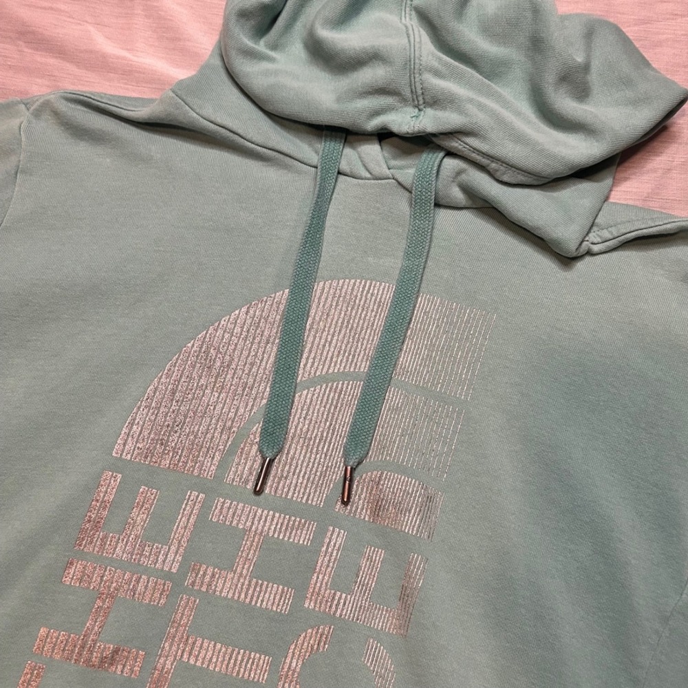 The North Face Womens Metallic Logo Pullover Hoodie XL Aqua Blue Gorpcore